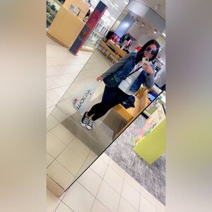 Meet your Posher, Missy